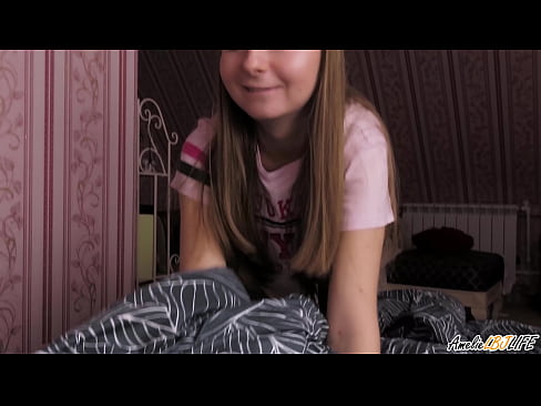 ❤️ Blondie onun BFF-ni dərindən sorur və ağzına boşaldır ️ Porno az.trysex.ru ❌️❤